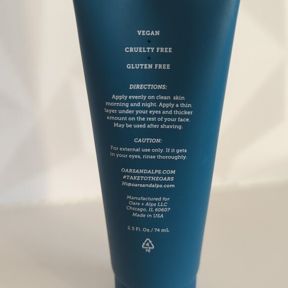 Oars + Alps Natural Face Moisturizer + Eye Cream - Picture 3 of 3